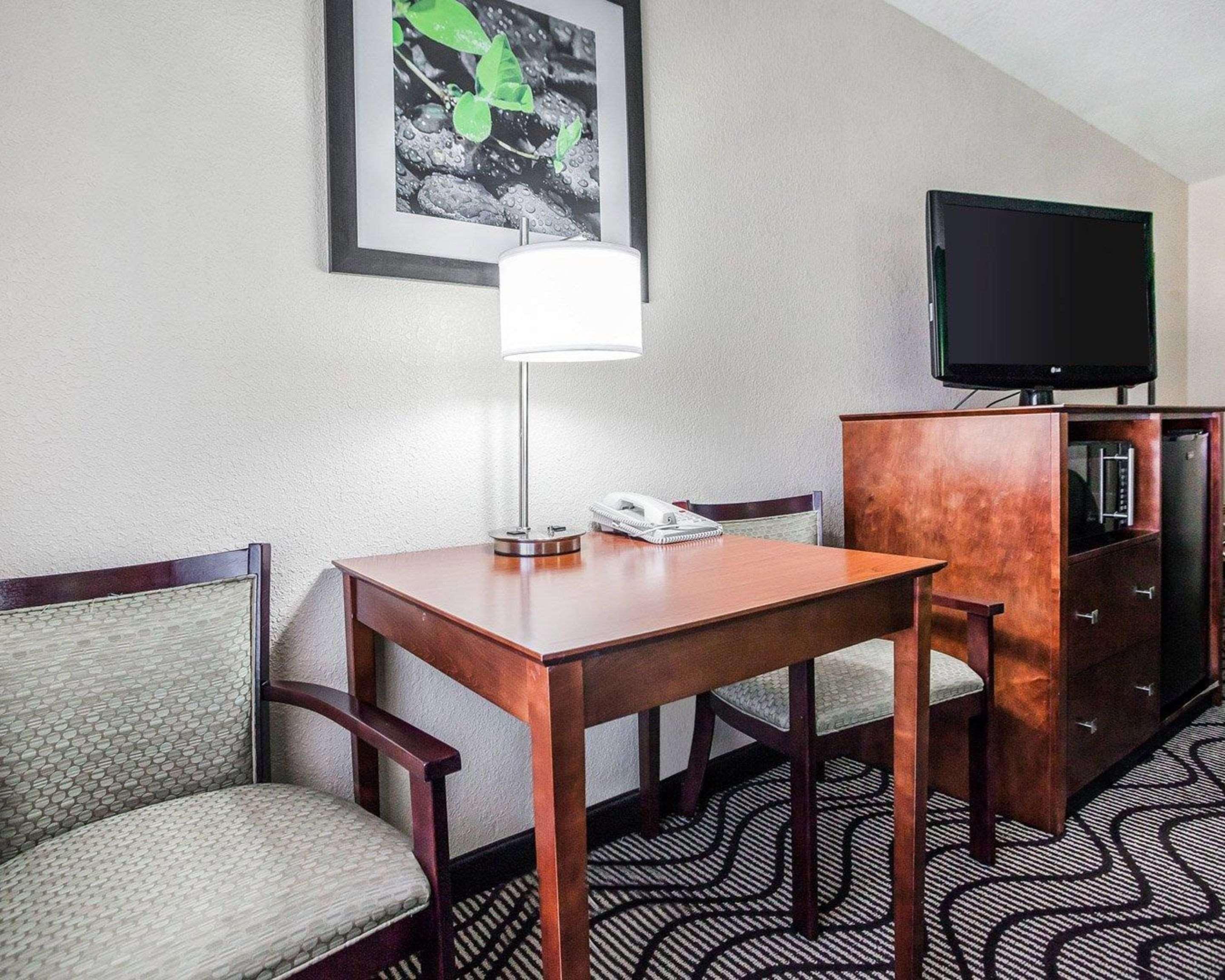 Quality Inn & Suites Altoona - Des Moines Exteriör bild