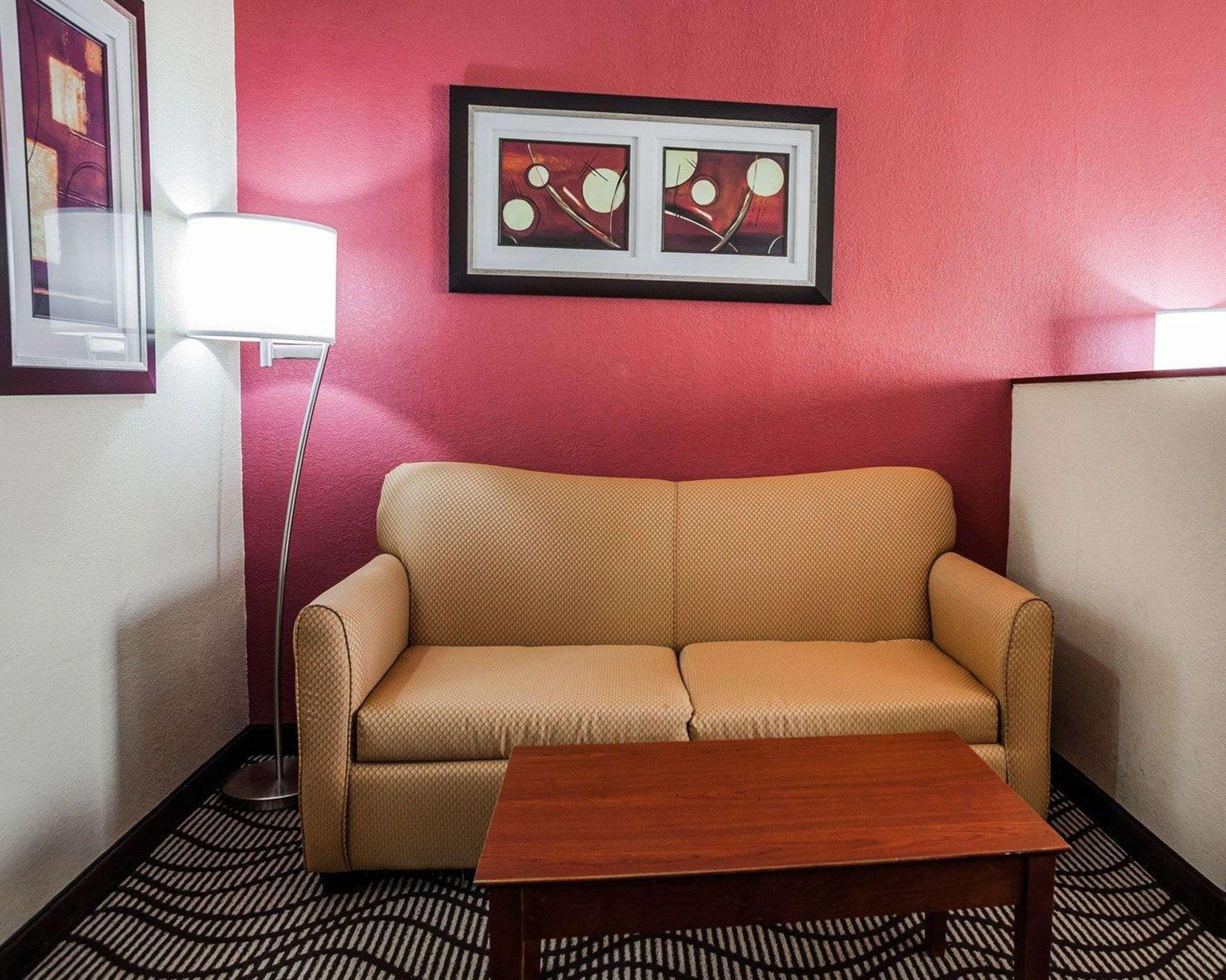 Quality Inn & Suites Altoona - Des Moines Exteriör bild