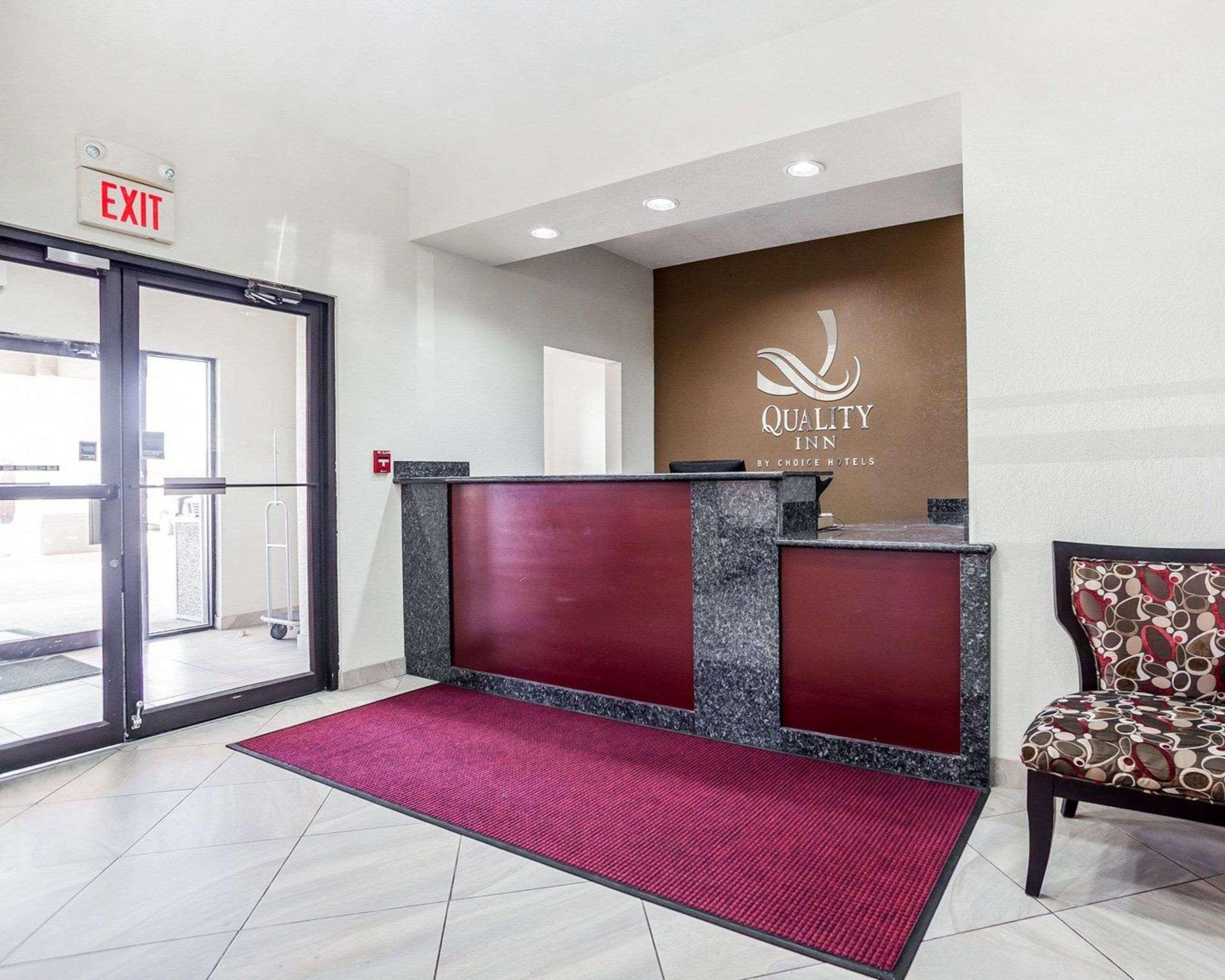 Quality Inn & Suites Altoona - Des Moines Exteriör bild