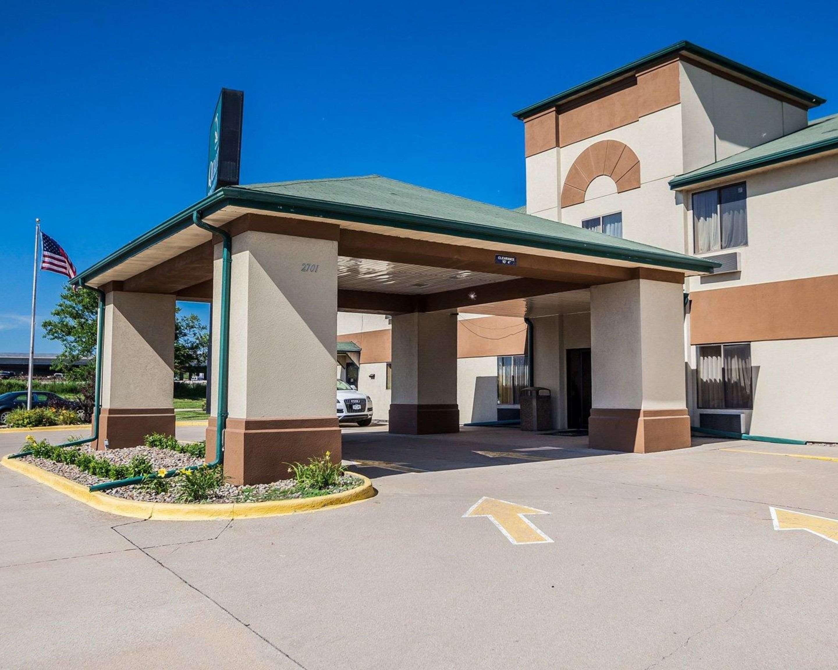 Quality Inn & Suites Altoona - Des Moines Exteriör bild