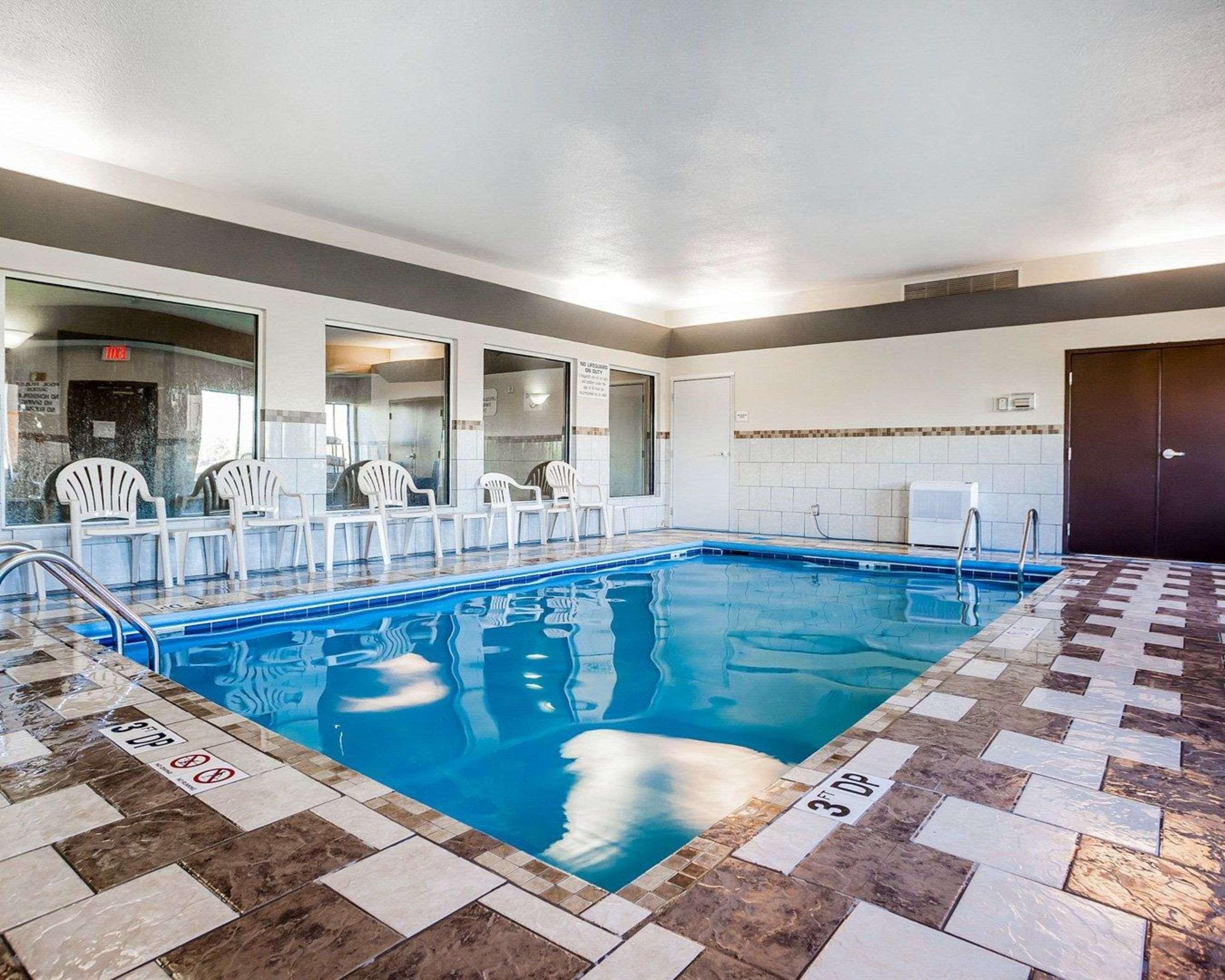 Quality Inn & Suites Altoona - Des Moines Exteriör bild